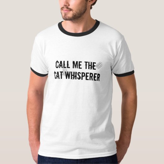 私を猫の囁くものとユニセックスなTシャツ電話して下さい Tシャツ (正面)