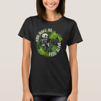 私を生き生きとさせる植物 Tシャツ