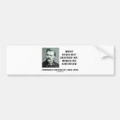 私を破壊しない何が私をより強くさせます バンパーステッカー (正面)