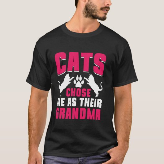私を祖母に選んだ猫たち ネコバカおばあちゃん Tシャツ (正面)