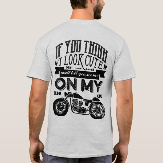 私を考えたらかわいいオートバイのタイポグラフィを見て下さい Tシャツ (裏面)