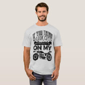 私を考えたらかわいいオートバイのタイポグラフィを見て下さい Tシャツ (正面フル)