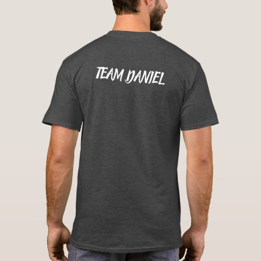 私を見ることを止めて下さい! Tシャツのチームダニエル Tシャツ (裏面)