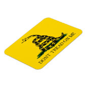 私を踏み付けない – Gadsden国旗 マグネット (左側)