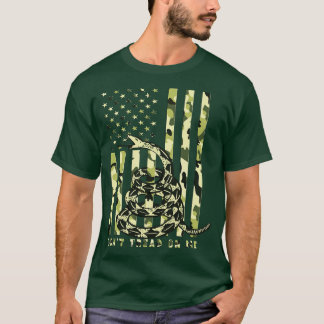 私を踏み出さない迷彩柄アメリカ国旗 Tシャツ