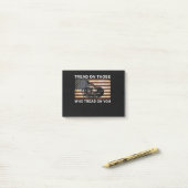 私を踏み鳴らさない ポストイット (デスク上)