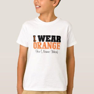 私を身に着けていますオレンジリボンの白血病を個人化して下さい Tシャツ