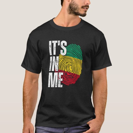 私ギニア国旗の指紋ギニア遺産にある Tシャツ (正面)