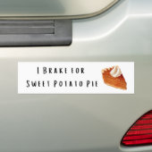 私サツマイモパイにブレーキをかける バンパーステッカー (車上)