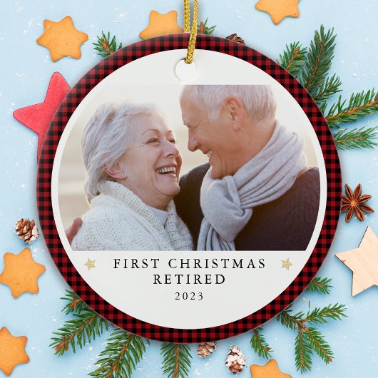 私パーソナライズされたたちの初めてのクリスマス退職した写真 セラミックオーナメント