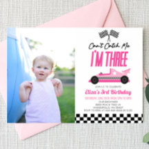 私ピンクのレースカー3rd誕生日パーティーをキャッチできない