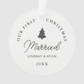 私モダンたちの初めてのクリスマス結婚した写真 オーナメント (正面)