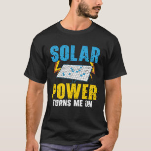 私太陽のは再生可能エネルギーの皿に電力が入太陽のる Tシャツ
