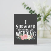 私生き延びの双子の姉妹の結婚カップル インビテーションポストカード (スタンド正面)