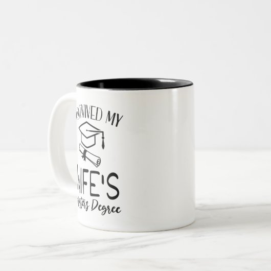 私生き延びは妻の修士号を取得した ツートーンマグカップ (正面左)