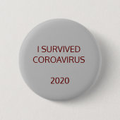 私生き延び! 缶バッジ (正面)