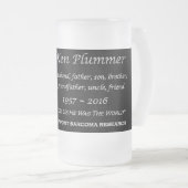 私達に彼は世界の記念物でした フロストグラスビールジョッキ (正面右)