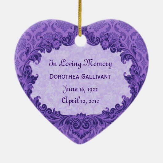 私達のハートの記念の捧げ物の紫色のダマスク織 セラミックオーナメント (裏面)