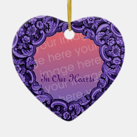 私達のハートの記念の捧げ物の紫色のヴィンテージ セラミックオーナメント (正面)