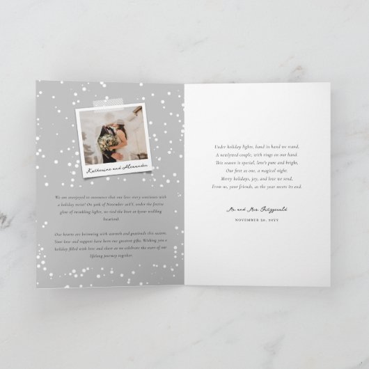 私達の一緒の初めてのクリスマスの休日の写真カード シーズンカード (内部)