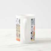 私達の中のエイリアン骨灰磁器のマグ ボーンチャイナマグカップ (裏面)