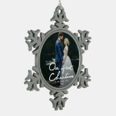 私達の初めてのクリスマスのシックな記念品の写真 スノーフレークピューターオーナメント (左)