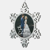 私達の初めてのクリスマスのシックな記念品の写真 スノーフレークピューターオーナメント (右)