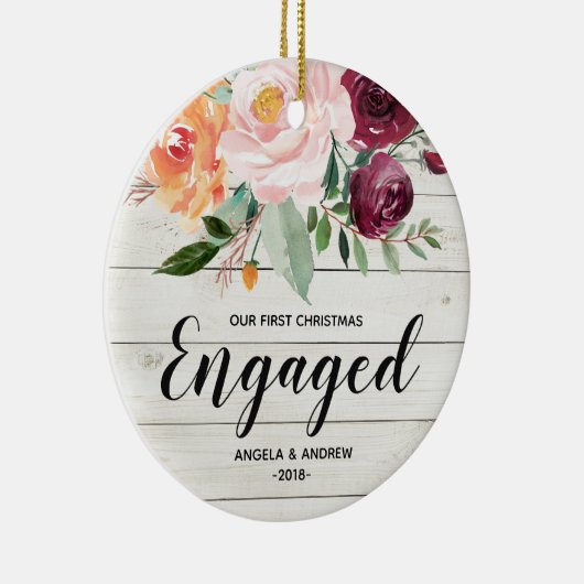 私達の初めてのクリスマスの婚約したなクリスマスのオーナメント セラミックオーナメント (右)