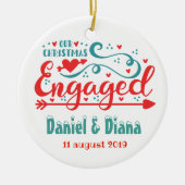 私達の初めてのクリスマスの婚約したな木のオーナメント セラミックオーナメント (正面)