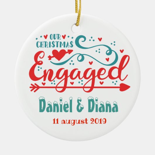 私達の初めてのクリスマスの婚約したな木のオーナメント セラミックオーナメント (正面)