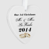 私達の初めてのクリスマスカスタマイズ可能な氏及び夫人 オーナメント (正面)