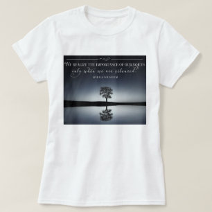 私達の声の重要性 Tシャツ