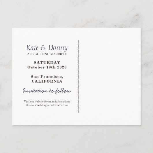 私達の大きい日付の結婚式の郵便はがきを救って下さい 案内ポストカード (裏面)