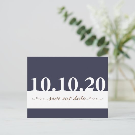 私達の大きい日付の結婚式の郵便はがきを救って下さい 案内ポストカード (スタンド正面)