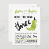 私達の小さいディーノの誕生日の緑恐竜のテーマの男の子 インビテーションポストカード (正面/裏面)