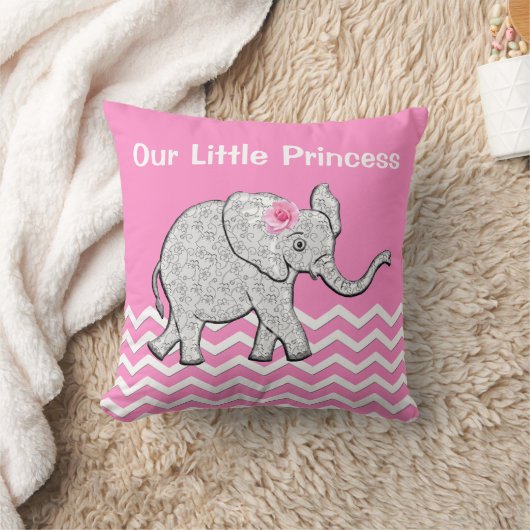 私達の小さいプリンセスのピンクのベビー象の枕 クッション (ブランケット)