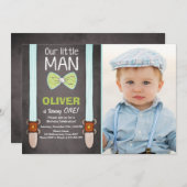 私達の小さい人の誕生日の招待状の男の子のちょうネクタイ 招待状 (正面/裏面)