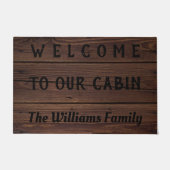 私達の小屋またはあなたの文字の木の一見への歓迎 ドアマット (正面)