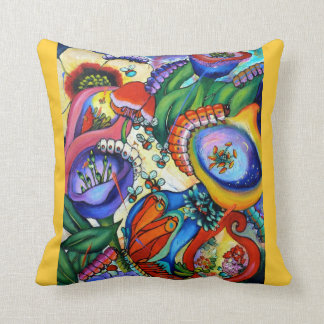 私達の庭のクッション-クロッカスの2759匹の幼虫 クッション