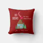 私達の新しい家のパーソナライズの初めてのクリスマス クッション (正面)