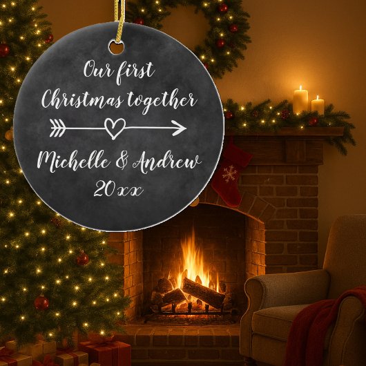 私達の第1一緒のクリスマスのカスタムな木のオーナメント セラミックオーナメント