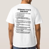 私達はすべて付き添いを必要とします Tシャツ (裏面)