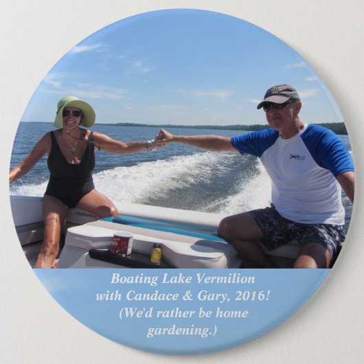 私達はむしろ庭いじりをしていました! サンディ及びトム2016年 缶バッジ (正面)