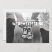 私達は妊娠の写真の発表を期待しています 案内状 (正面)
