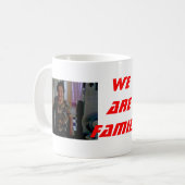 私達は家族です コーヒーマグカップ (正面左)