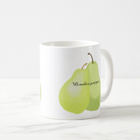 私達は彼女のための素晴らしいナシのマグのカップルのギフトのマグを作ります コーヒーマグカップ (正面右)