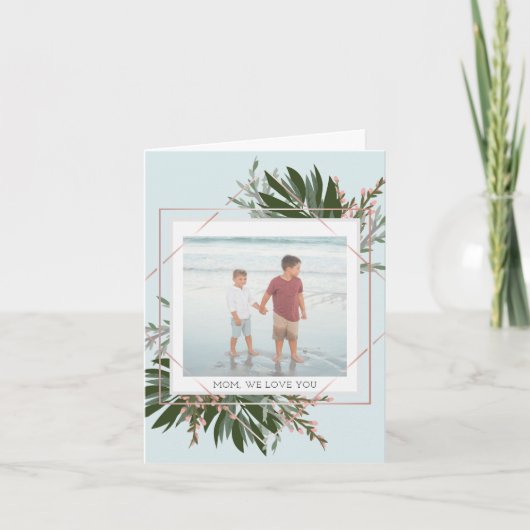私達は母の日の花のパーソナライズな写真愛します シーズンカード (正面)