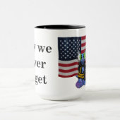 私達は決して忘れるように マグカップ (中央)