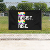 私達は私達にLGBTQは上がります- -訂正します抵抗します- - 横断幕 (インサイチュ)