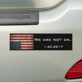 "私達は良くない"就任式ではないです バンパーステッカー (車上)